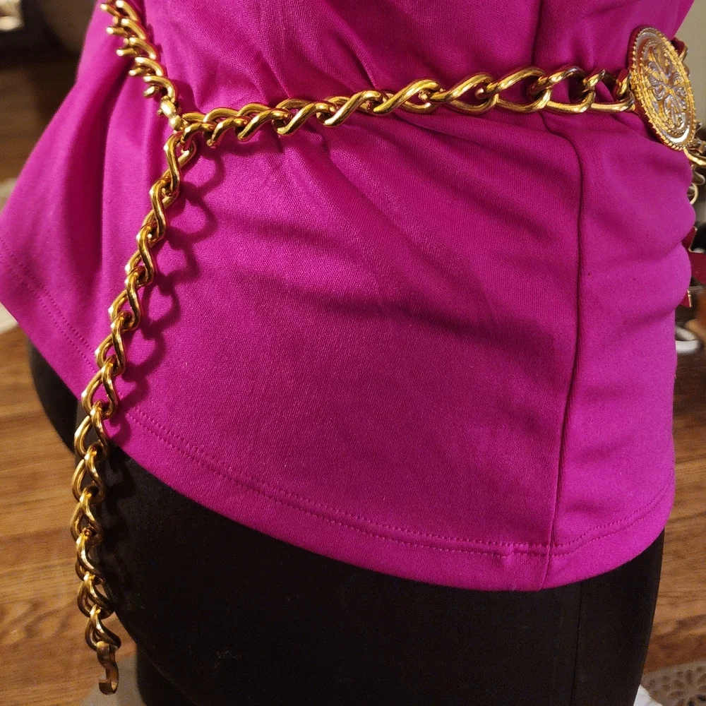 ESCADA 80's Vintage Gold Mystic Cross Charm Chain Belt. Excellent Cond. - Picture 5 of 9